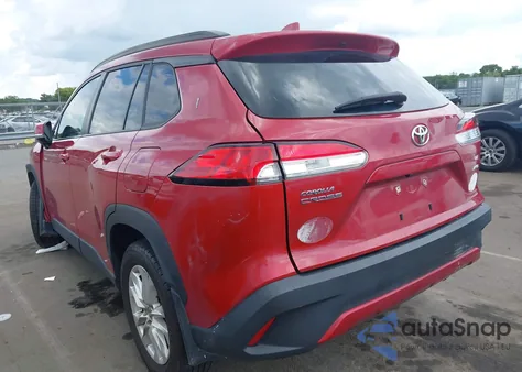 2022 Toyota Corolla Cross Le from USA, damaged, VIN 7MUBAABG1NV041818